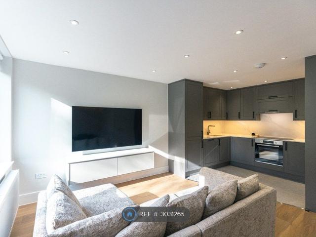 Harney Court, London SE14, 4 bed shared accommodation to rent, £4,000 pcm | PrimeLocation