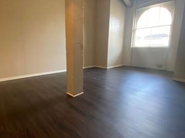 Harney Street Apartments in the Old Market 1 Bedroom Apartment for Rent at 1115 Harney St, Omaha, NE 68102 Old Market