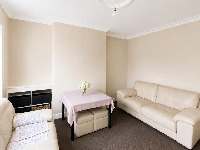 Harold Avenue, 4, Leeds LS6, 2 bed terraced house to rent, £1,000 pcm | PrimeLocation