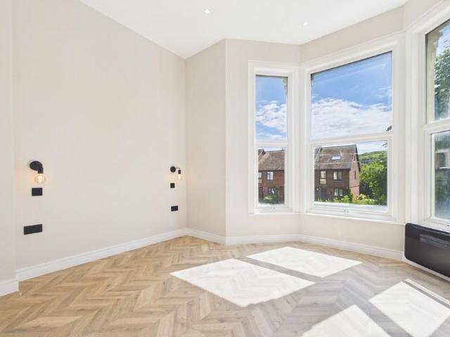 Harold Street, Dover 1 bed apartment to rent £875 pcm £202 pw