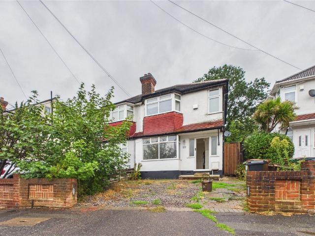 Harold Road, Chingford E4, 3 bed semi detached house to rent, £2,100 pcm | PrimeLocation