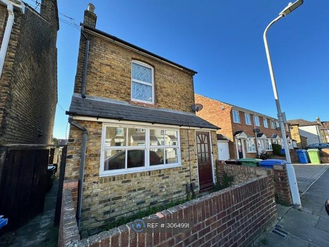 Harold Road, Sittingbourne ME10, 1 bed flat to rent, £950 pcm | PrimeLocation