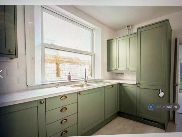 Harold Road, Southsea, PO4 3 bed terraced house to rent £1,595 pcm £368 pw