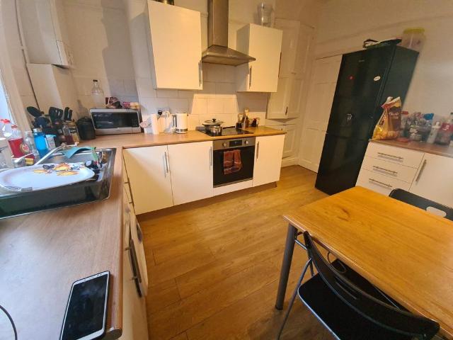 Harold Terrace, Leeds 3 bed house to rent £1,703 pcm £393 pw
