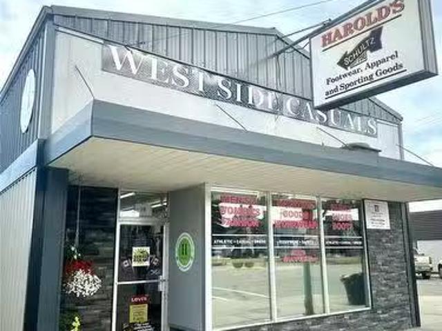 Harold'S Footwear, Apparel & Sporting Goods, Nipawin, SK, S0E.