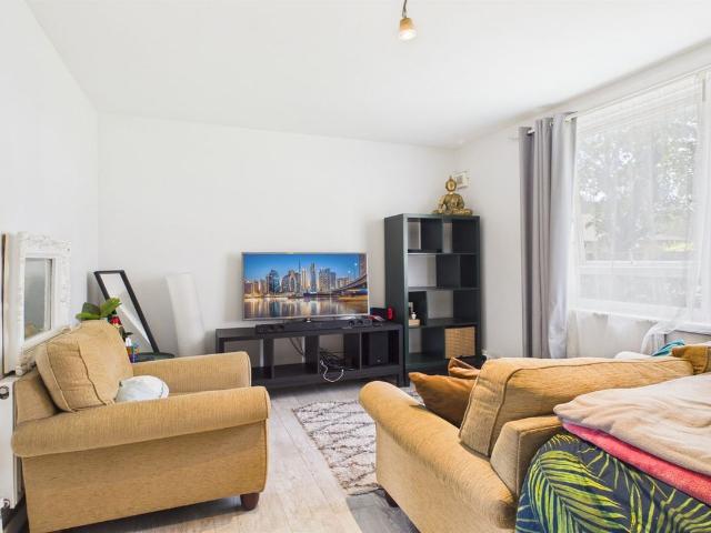 Harrington Court CR0, Studio to rent, £1,150 pcm | PrimeLocation
