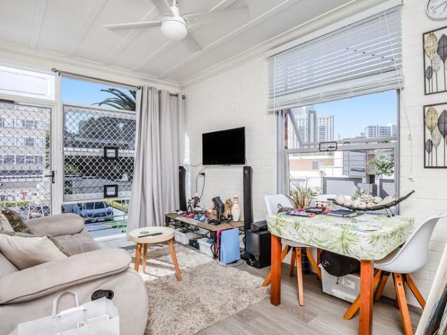 HARRINGTON COURT FURNISHED
