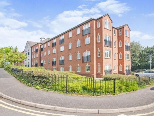 Harrington Croft, West Bromwich, B71 2 bed apartment to rent £950 pcm £219 pw