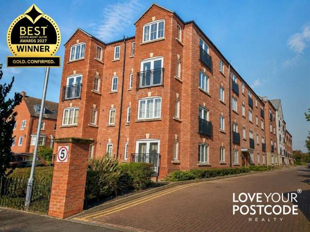 Harrington Croft, West Bromwich B71 2 bed flat to rent £950 pcm £219 pw