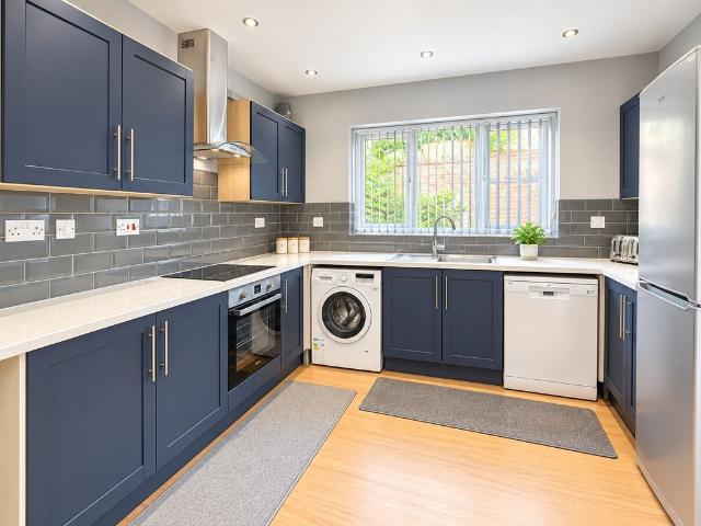 Harrington Drive, Nottingham NG7, 6 bed shared accommodation to rent, £477 pcm | PrimeLocation