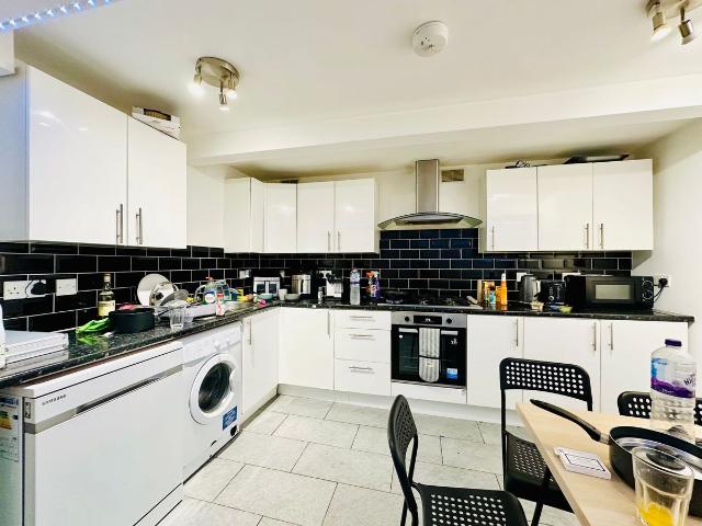 Harrington Drive, Lenton NG7, 7 bed semi detached house to rent, £4,853 pcm | PrimeLocation