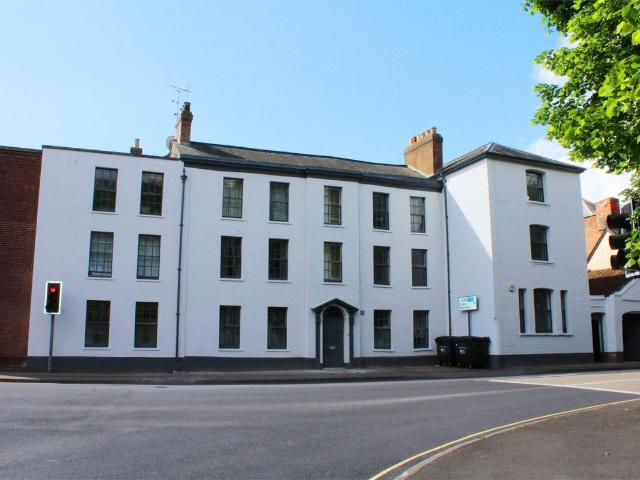 Harriet Foster House, Taunton Town Centre TA1, 1 bed flat to rent, £775 pcm | PrimeLocation