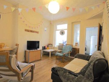 Harriet Street, Cardiff CF24 4 bed terraced house to rent £2,340 pcm £540 pw
