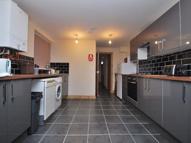 Harriet Street, Cathays CF24, 7 bed terraced house to rent, £3,850 pcm | PrimeLocation