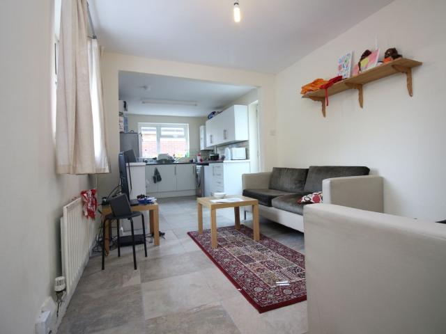 Harriet Street, Cathays CF24, 5 bed end terrace house to rent, £2,825 pcm | PrimeLocation