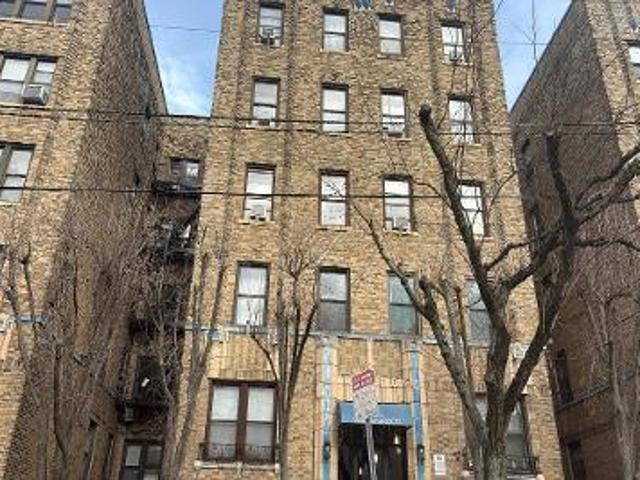 Harrison Ave Apt 204