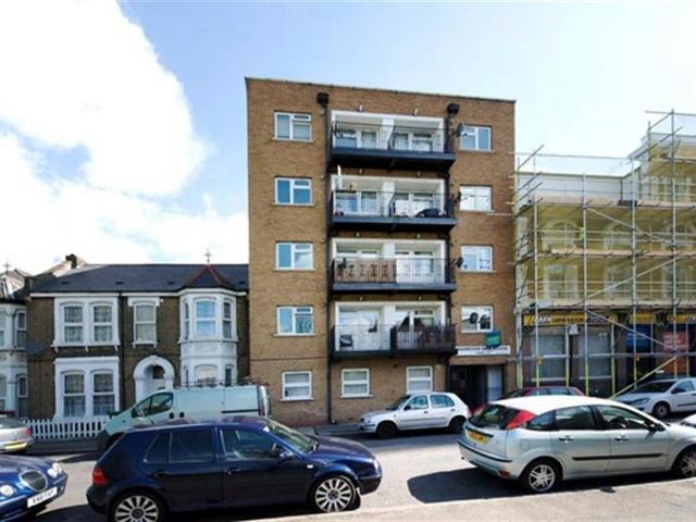 Harrison Bell House, E16 1 bed apartment to rent £1,650 pcm £381 pw