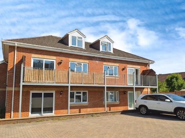 Harrison Road, Southampton SO17 1 bed flat to rent £950 pcm £219 pw