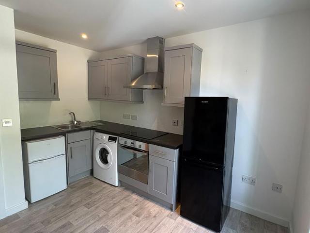Harrogate Road, Bradford BD2 1 bed flat to rent £550 pcm £127 pw