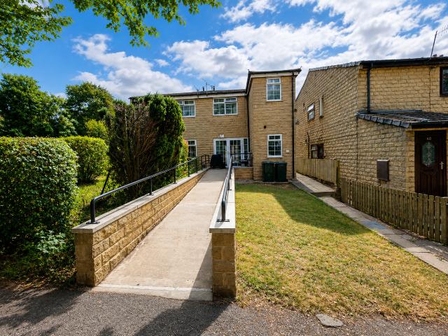 Harrogate Terrace, Bradford BD3, 3 bed terraced house to rent, £1,350 pcm | PrimeLocation