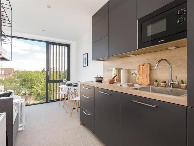 Harrovian House, 2a Woodlands Road. Studio to rent £1,250 pcm £288 pw