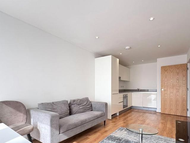 Harrow 1 Bed Gym, Concierge & Pet Friendly