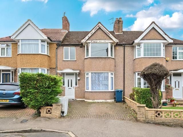 Harrow, HA3 3 bed terraced house to rent £2,150 pcm £496 pw