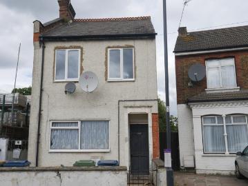 HARROW, HA3