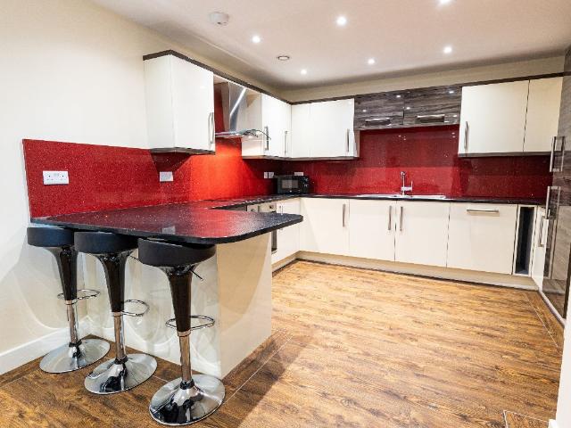 Harrow Street, Sheffield S11, 3 bed flat to rent, £498 pppm | PrimeLocation