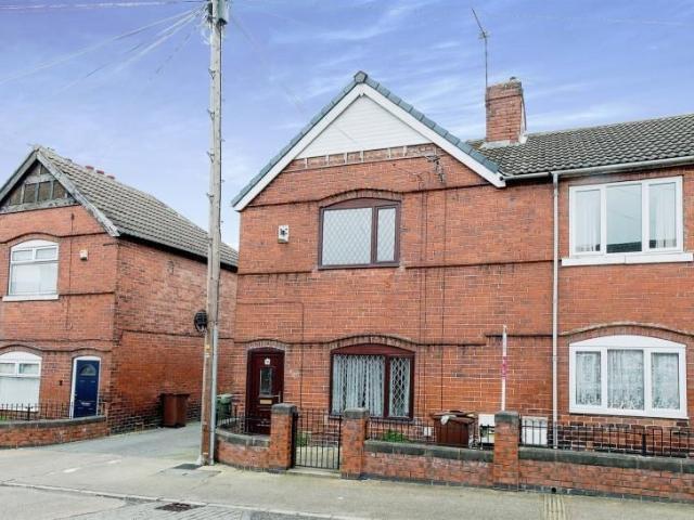 Harrow Street, South Elmsall, Pontefract WF9, 3 bed end terrace house to rent, £750 pcm | PrimeLocation