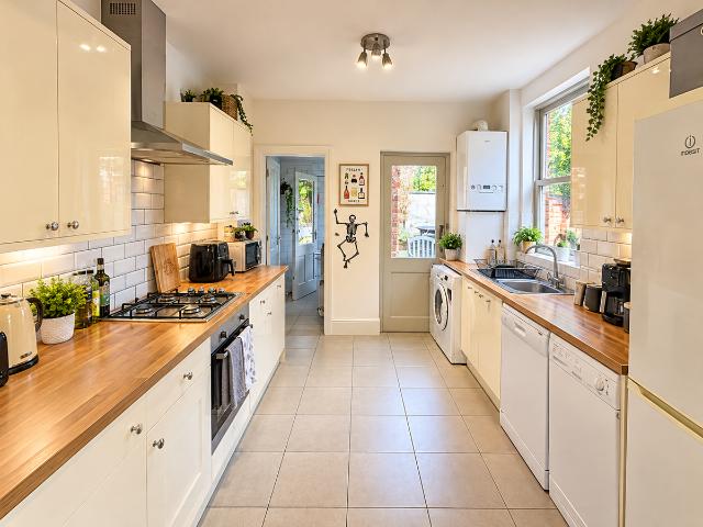 Harrow Road, West End, Leicester LE3, 4 bed shared accommodation to rent, £1,647 pcm | PrimeLocation