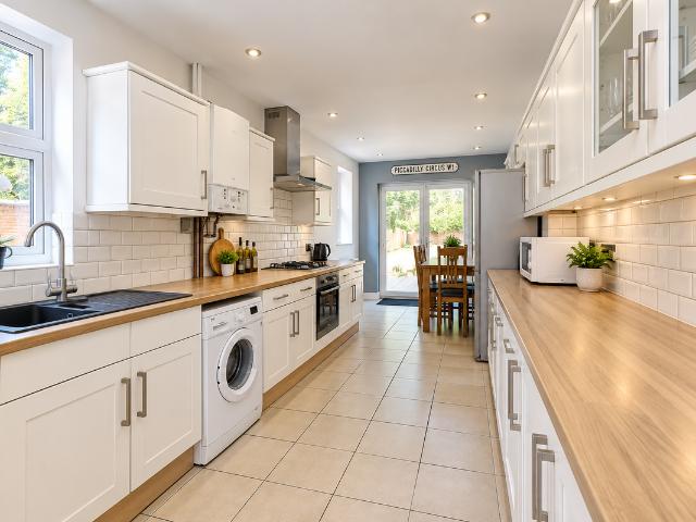 Harrow Road, West End, Leicester LE3, 5 bed shared accommodation to rent, £2,059 pcm | PrimeLocation