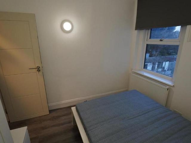 Harrow Road, Barking IG11 2 bed house of multiple occupation to rent £750 pcm £173 pw