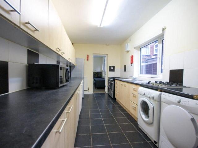 Harrow Road, Birmingham B29 7 bed terraced house to rent £563 pcm £130 pw
