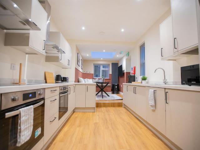 Harrow Road, Bristol BS4, 6 bed shared accommodation to rent, £925 pcm | PrimeLocation