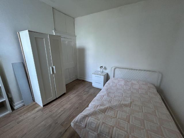 Harrow Road, London NW10 5 bed house share to rent £910 pcm £210 pw