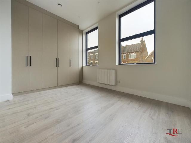 Harrow Road, London NW10, 1 bed flat to rent, £1,475 pcm | PrimeLocation
