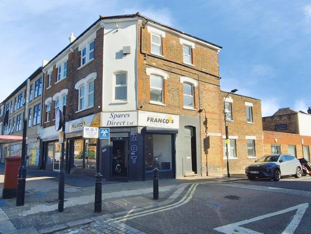 Harrow Road, London NW10, Studio to rent, £1,450 pcm | PrimeLocation