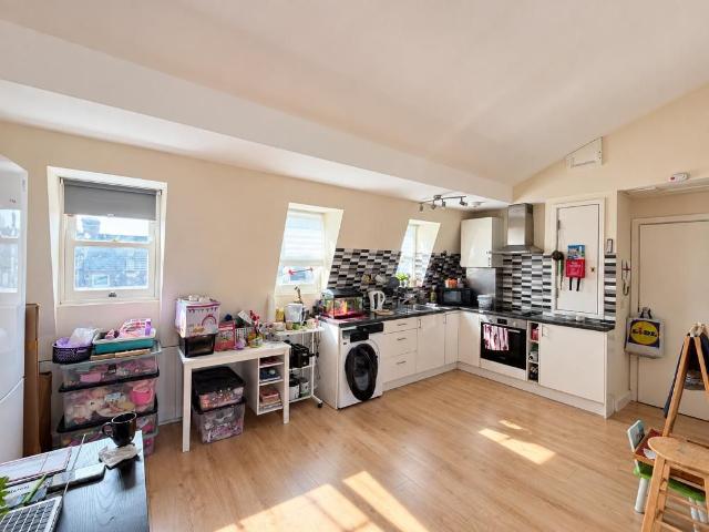 Harrow Road, London W9, 1 bed flat to rent, £2,050 pcm | PrimeLocation