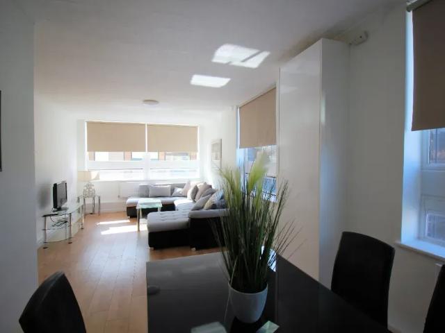 Harrowby Street, Marylebone, London W1H, 2 bed flat to rent, £2,925 pcm | PrimeLocation