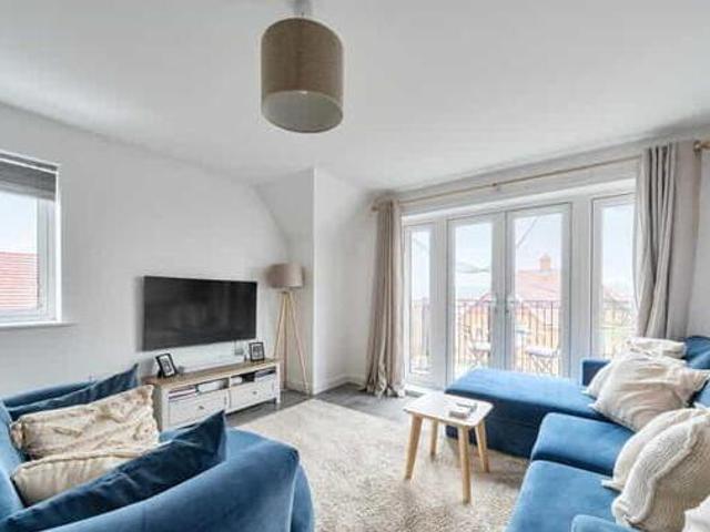Harrys, Horsham, 2 Bedroom Flat
