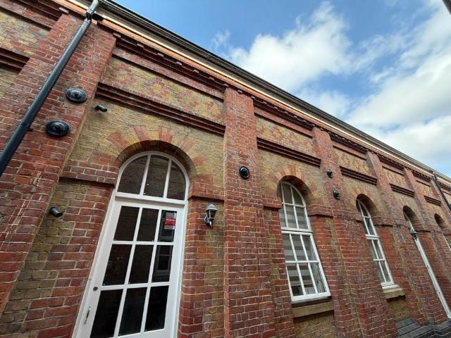 Harston Drive, Enfield EN3 2 bed terraced house to rent £2,300 pcm £531 pw