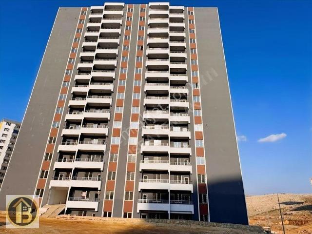 Hastane Arkası Yol Cephesi Aşırı Geniş Kiralık 67 M2 1+1 Daire