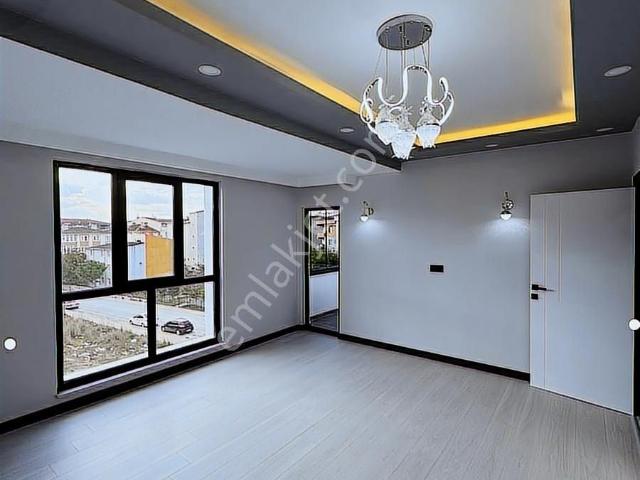 Hastane Bölgesinde Cadde Üzeri 2+1 Daire Bu Haftaya Özel Fiyat