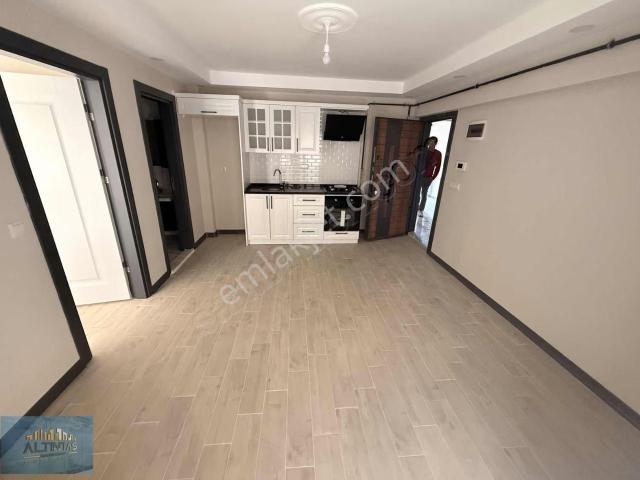 Hastane Bölgesinde Satılık Ve Kiralık 1+1 Daireler