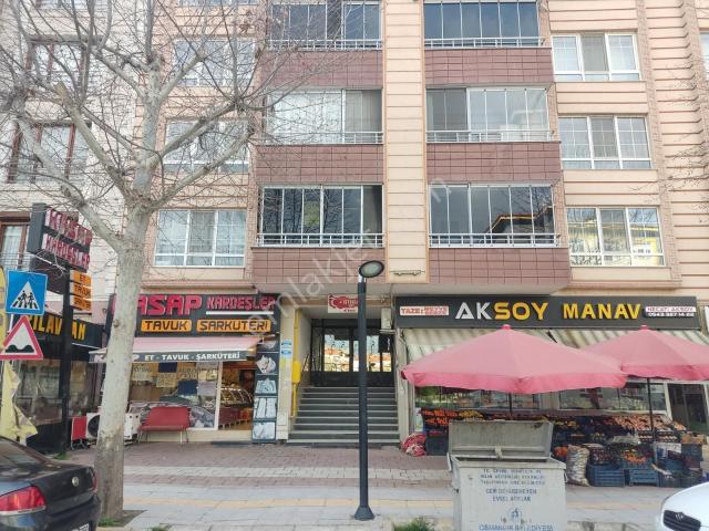 Hastane Caddesi Üzerinde 3+1 Geniş Daire
