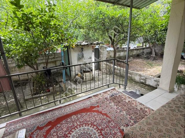 Hastane Karşısı Müstakil Ev Ve Arsası