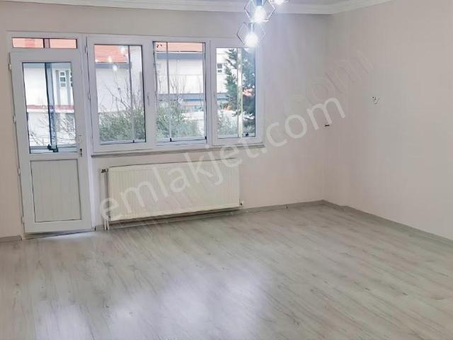 Hastane Karşısında Mevkide 3+1 Doğalgazlı Ara Kat Satılık Daire