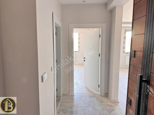 Hastane Yakını, Sıfır 1+1 Lüks Daire: 67m² Net, Balkonlu