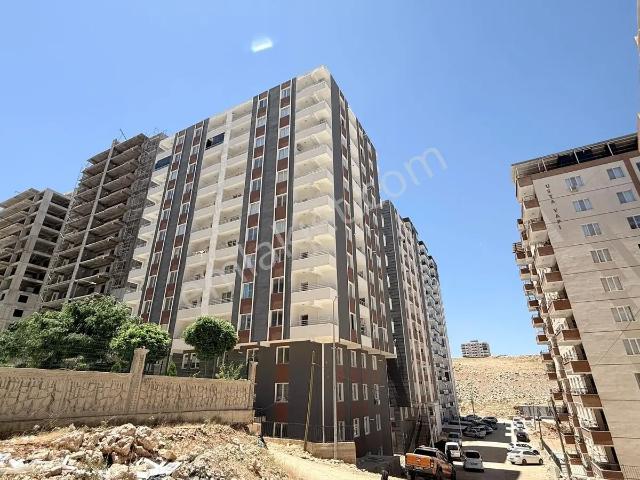 Hastane Yanı Sıfır Eşyalı Kiralık 1+1 Lüks Daire